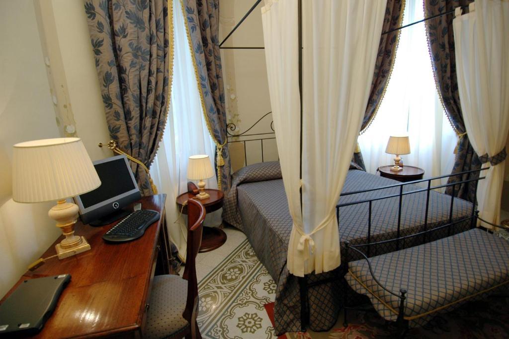 Hotel Castello Montegiove Fano Zimmer foto