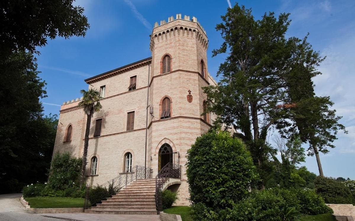 Hotel Castello Montegiove Fano Exterior foto