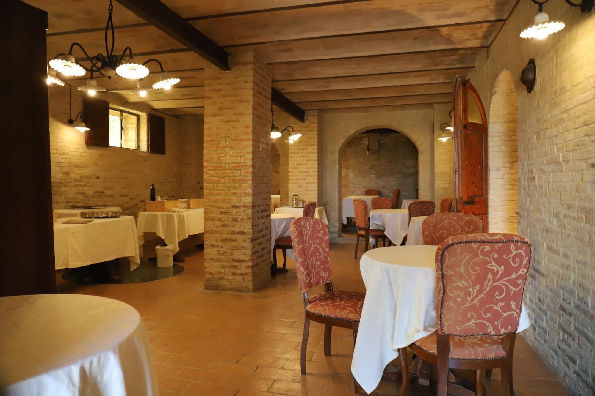 Hotel Castello Montegiove Fano Exterior foto